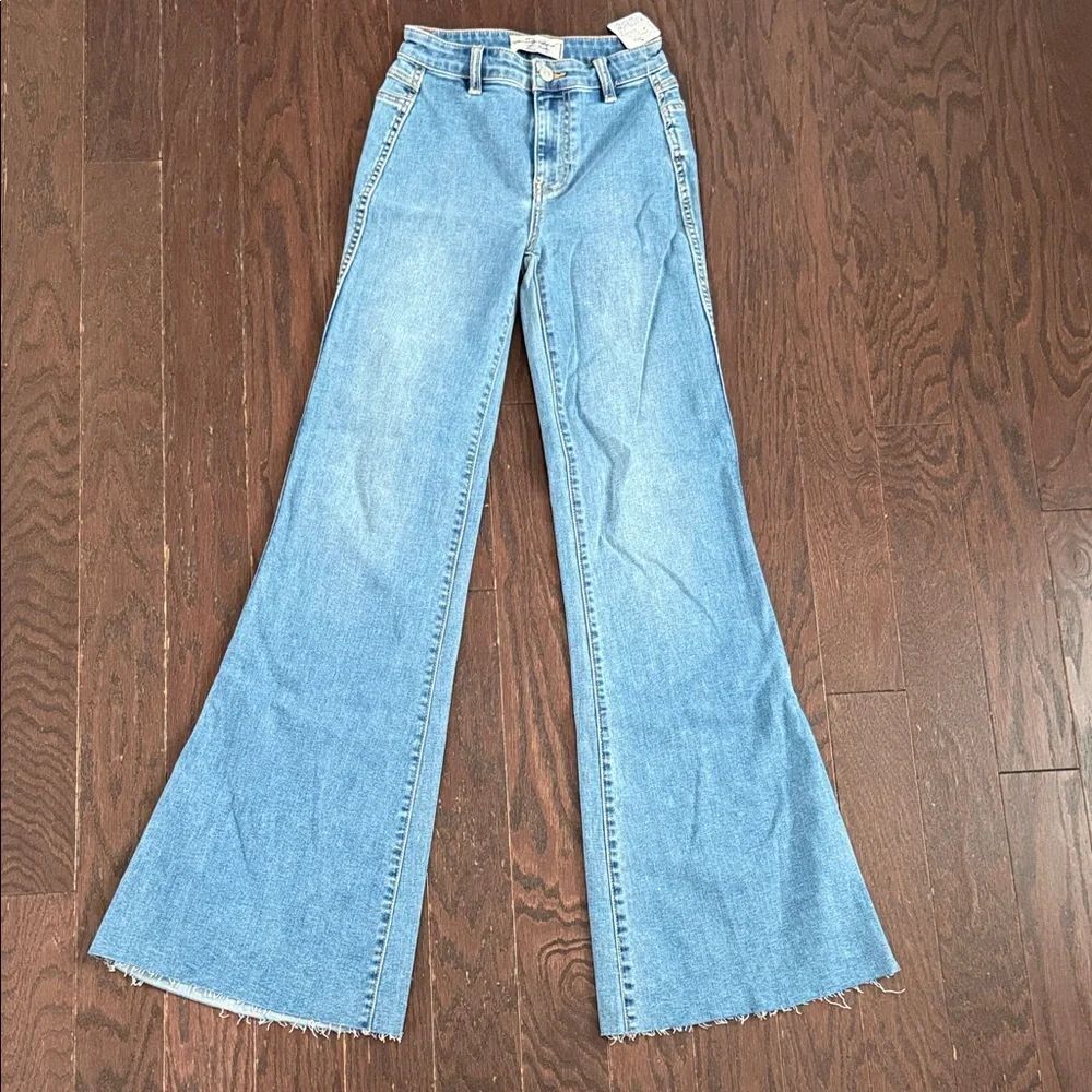 NWT Free People We The Free Blue Flared Jeans Size 24